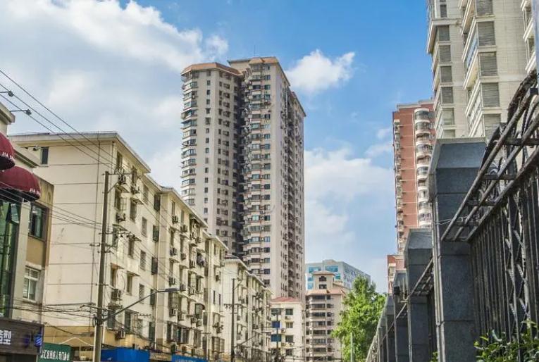 上海天鑰花苑-匯峰大廈：知名企業(yè)入駐，商務(wù)氛圍濃厚