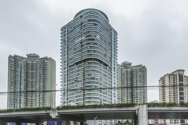上海華鼎大廈：徐匯區(qū)高性價比辦公空間，交通便利